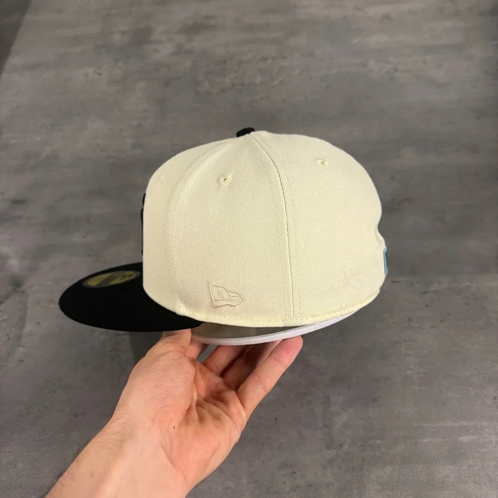 New Era New York Yankees Hat 7 1/4 Cream‎ Sky Blue Navy 2 Tone FAM Old Stadium
